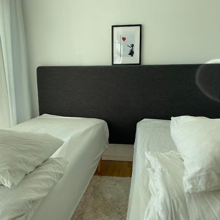 Exclusive 2 Level Etage Next To Arlanda-City Metro Stockholm Exterior photo